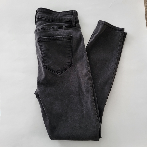 L’AGENCE Margot High Rise Skinny Destructed Jeans Sz 26 MSRP$245 - Picture 5 of 10